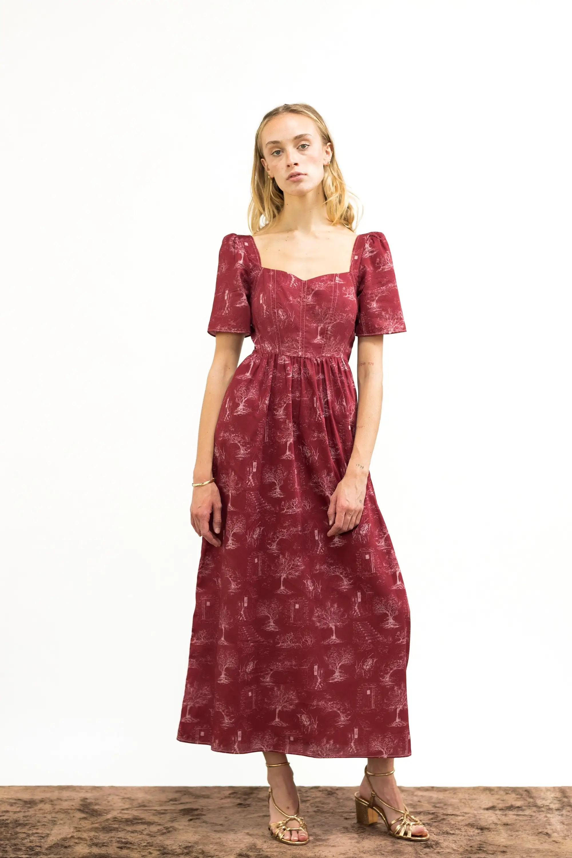 Beatrice Maxi Dress With Sweetheart Neckline / Ruby Red + Alabaster Cotton Toile