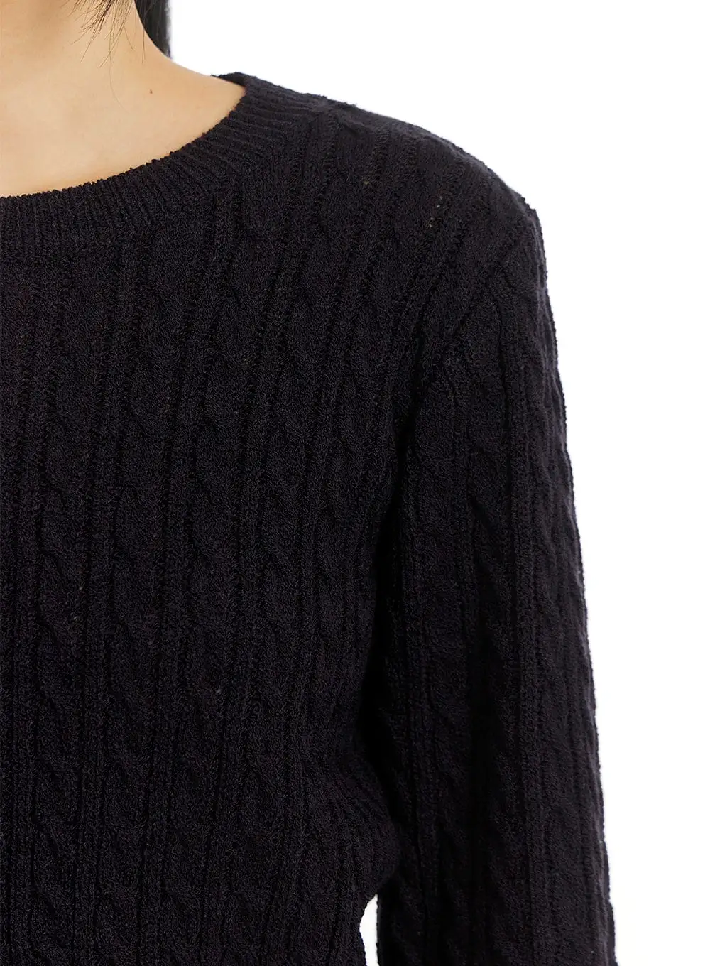 Cozy Cable Knit Sweater IM406