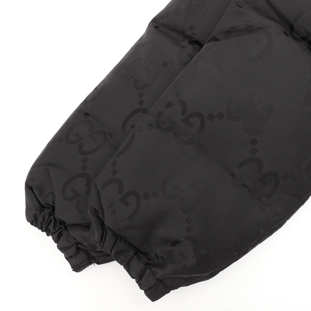 Gucci limited edition full logo down jacket Black 12.5