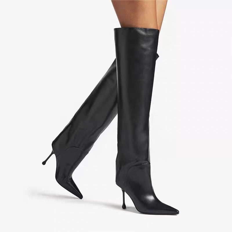 MOONIE HEELED BOOTS