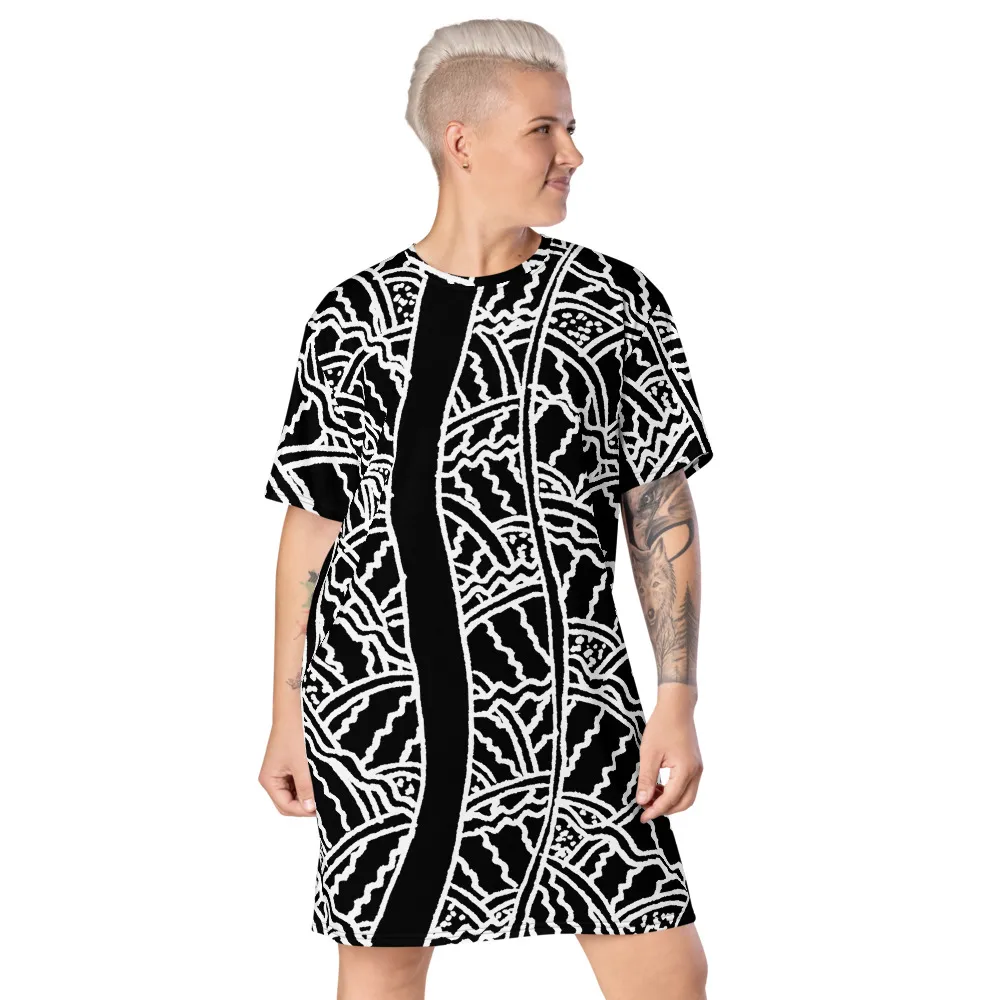 T-shirt dress – Driftwood Story